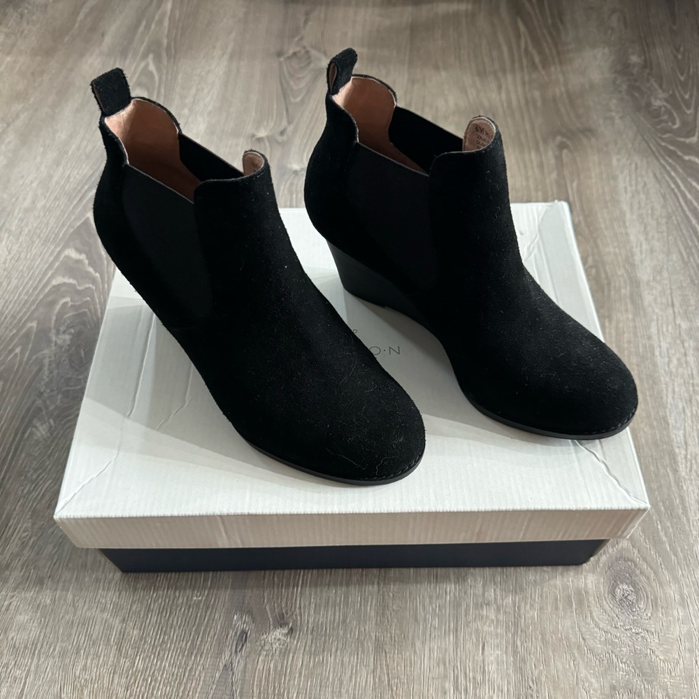 Black suede boots